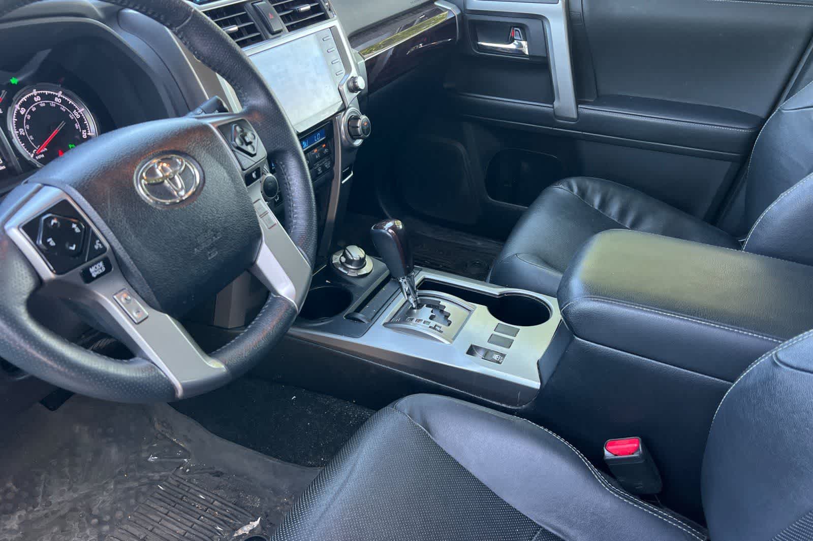 Thumbnail: 2022 Toyota 4Runner - 14