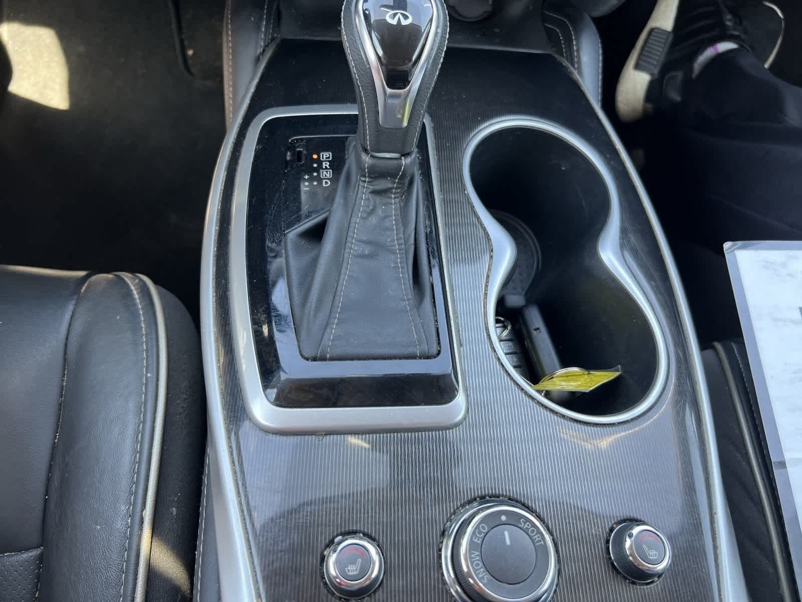 2017 INFINITI QX60  24