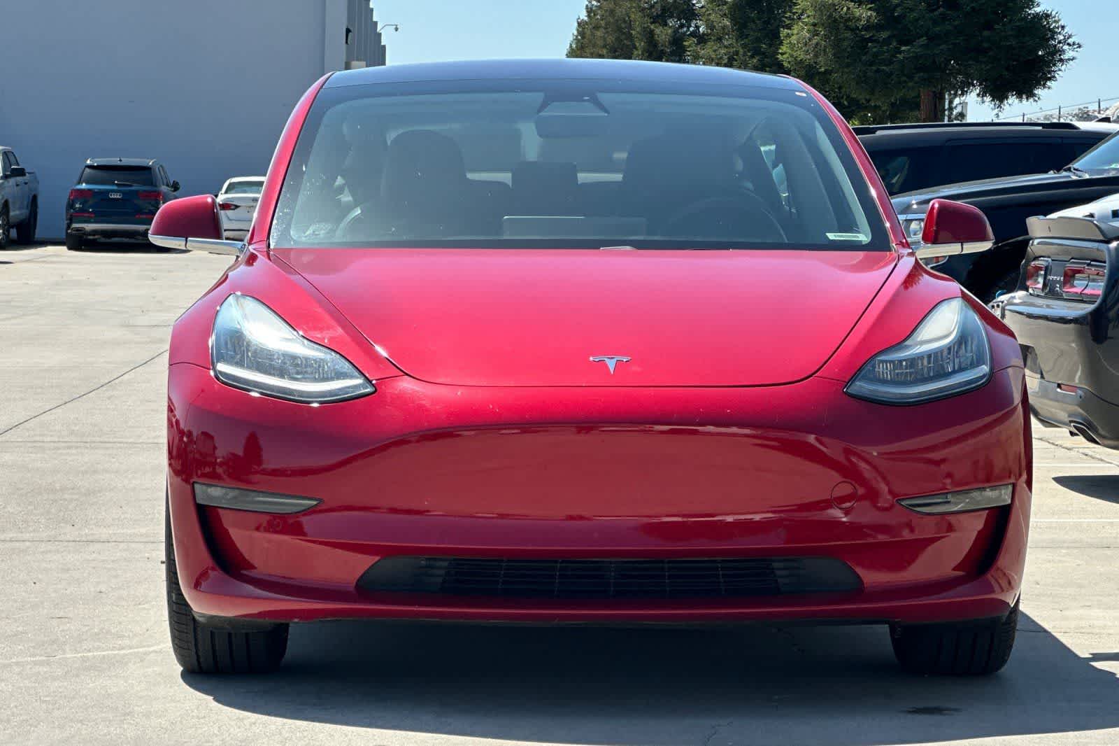 Thumbnail: 2018 Tesla Model 3 - 11