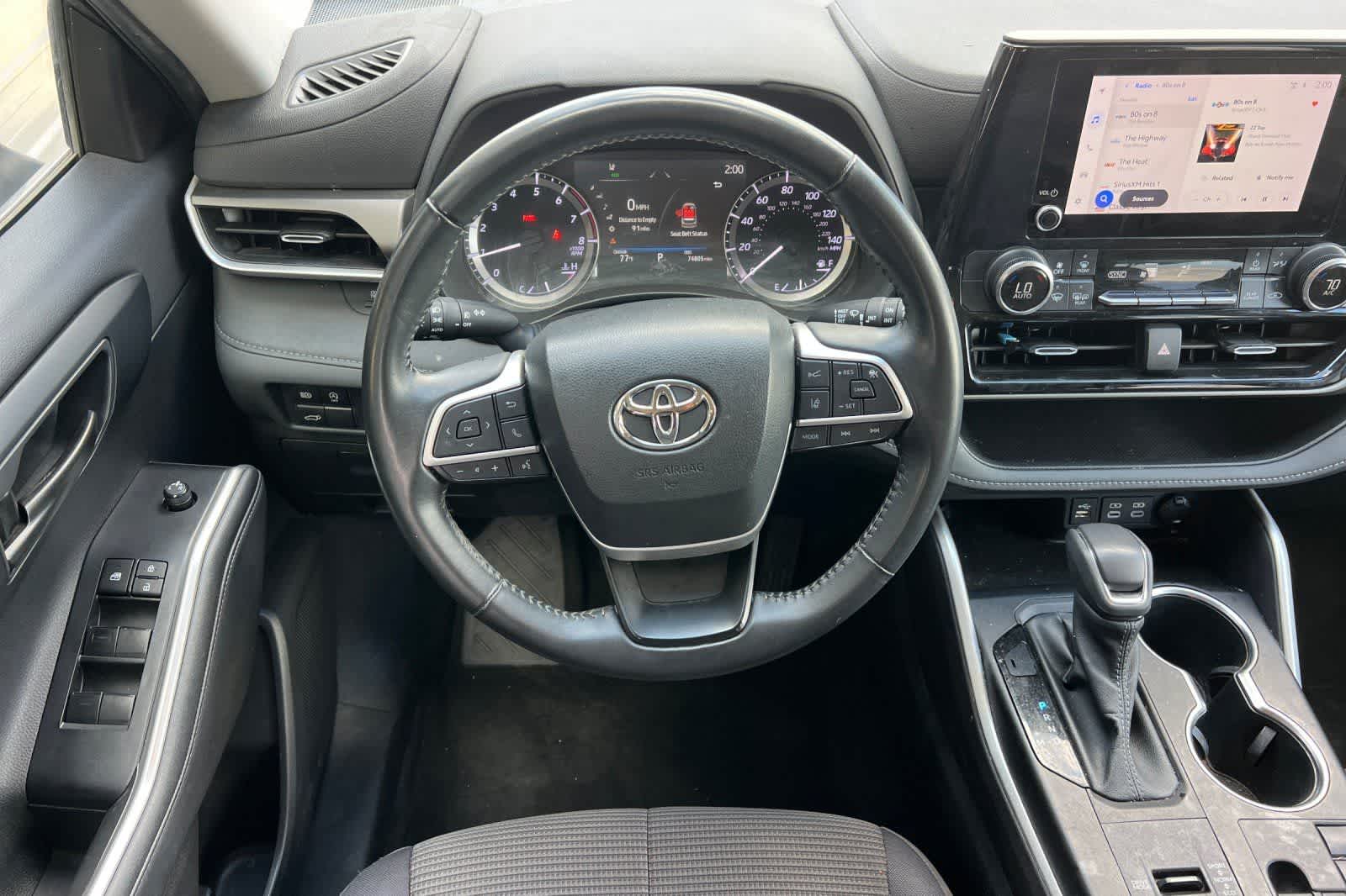 Thumbnail: 2023 Toyota Highlander - 14