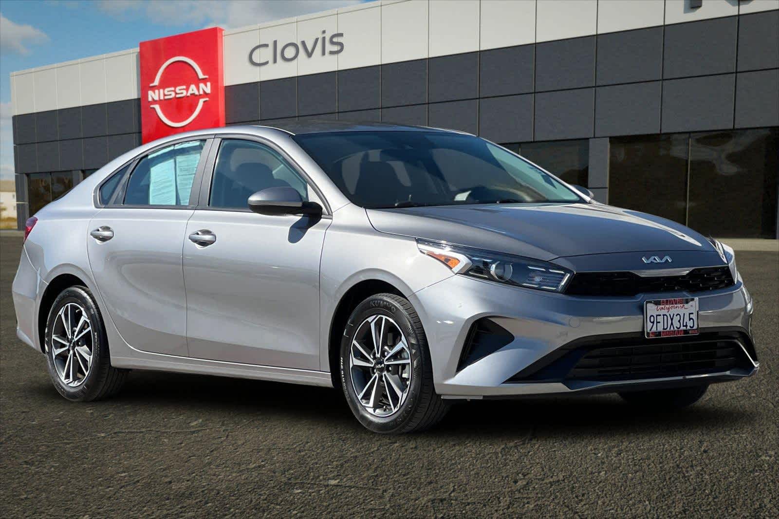 Thumbnail: 2023 Kia Forte - 10