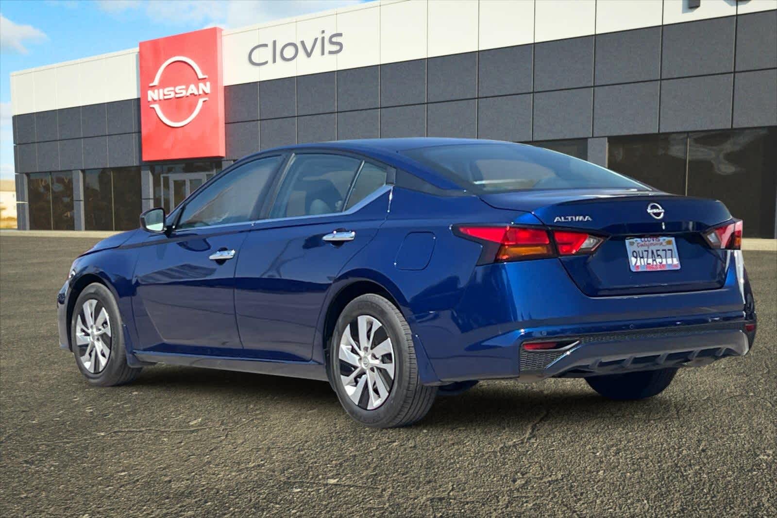 Thumbnail: 2023 Nissan Altima - 7