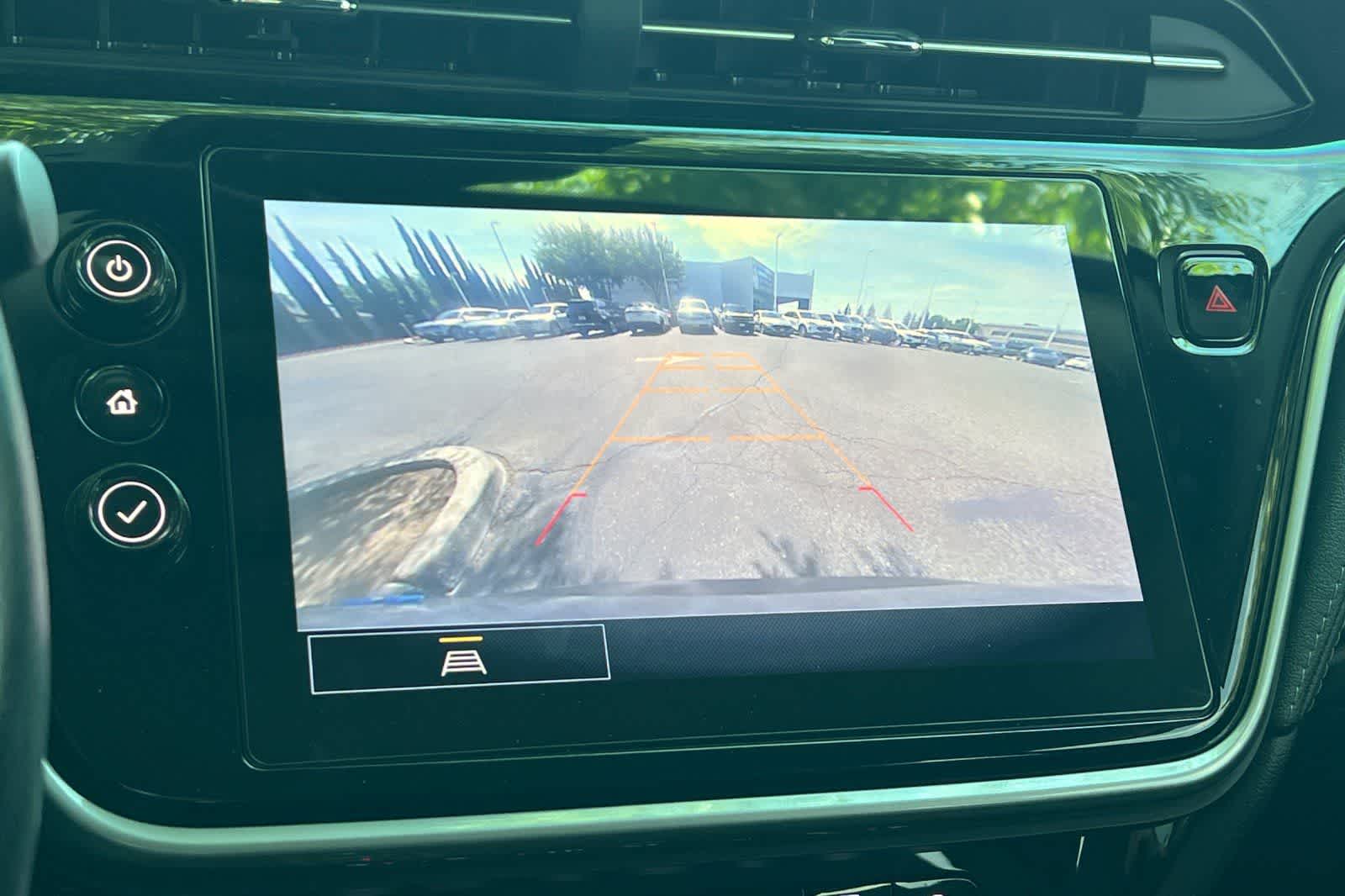 Thumbnail: 2022 Chevrolet Bolt EUV - 20
