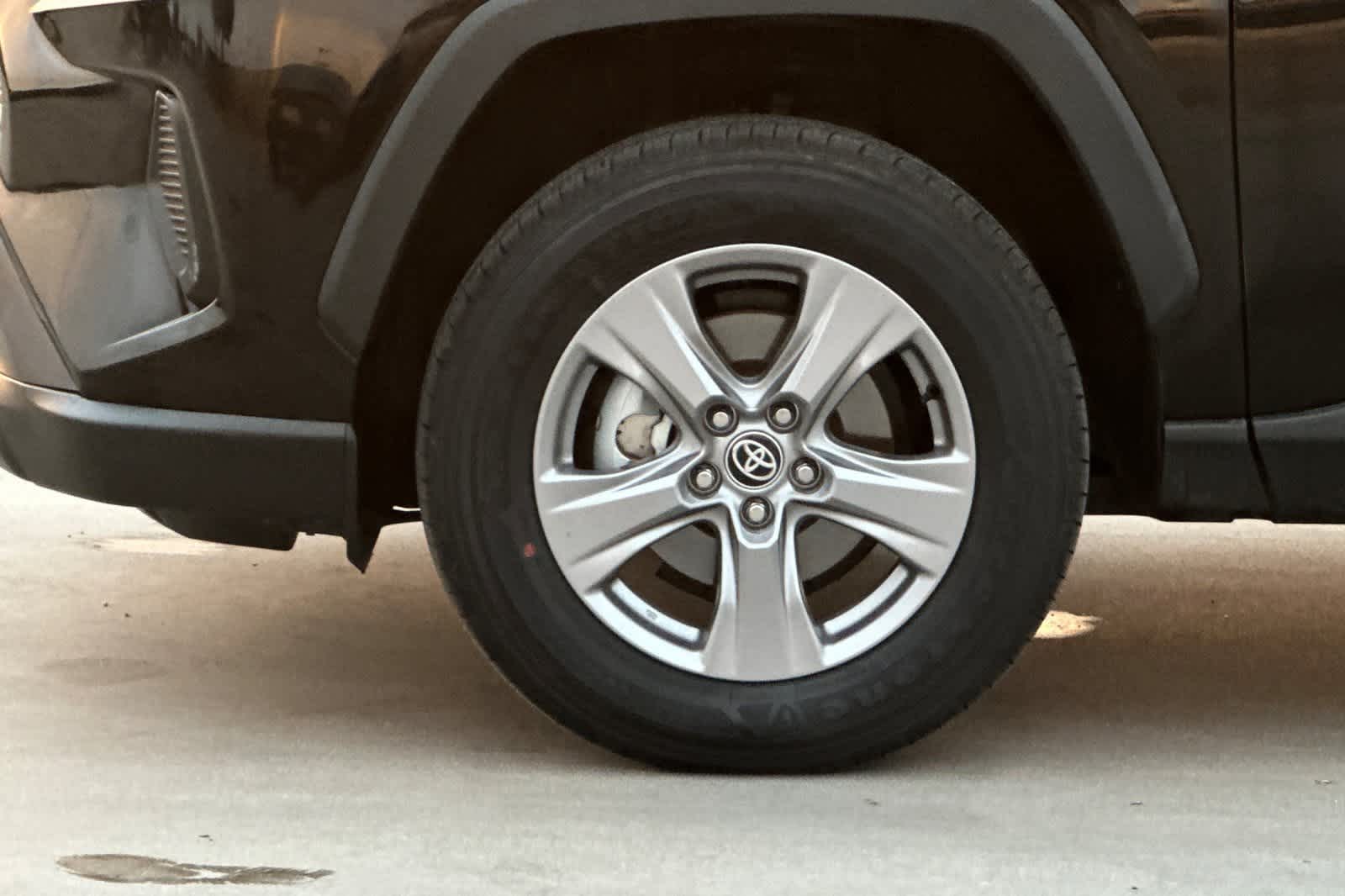 Thumbnail: 2025 Toyota RAV4 - 12