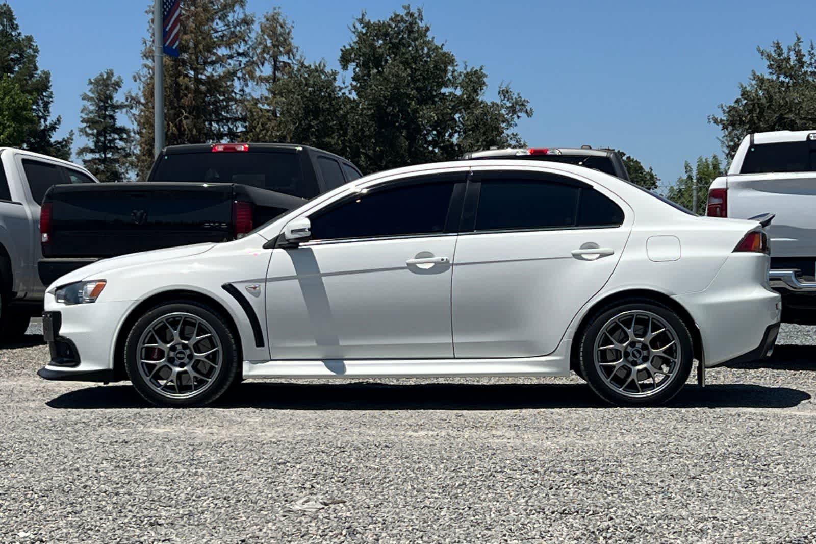 Thumbnail: 2015 Mitsubishi Lancer Evolution - 6