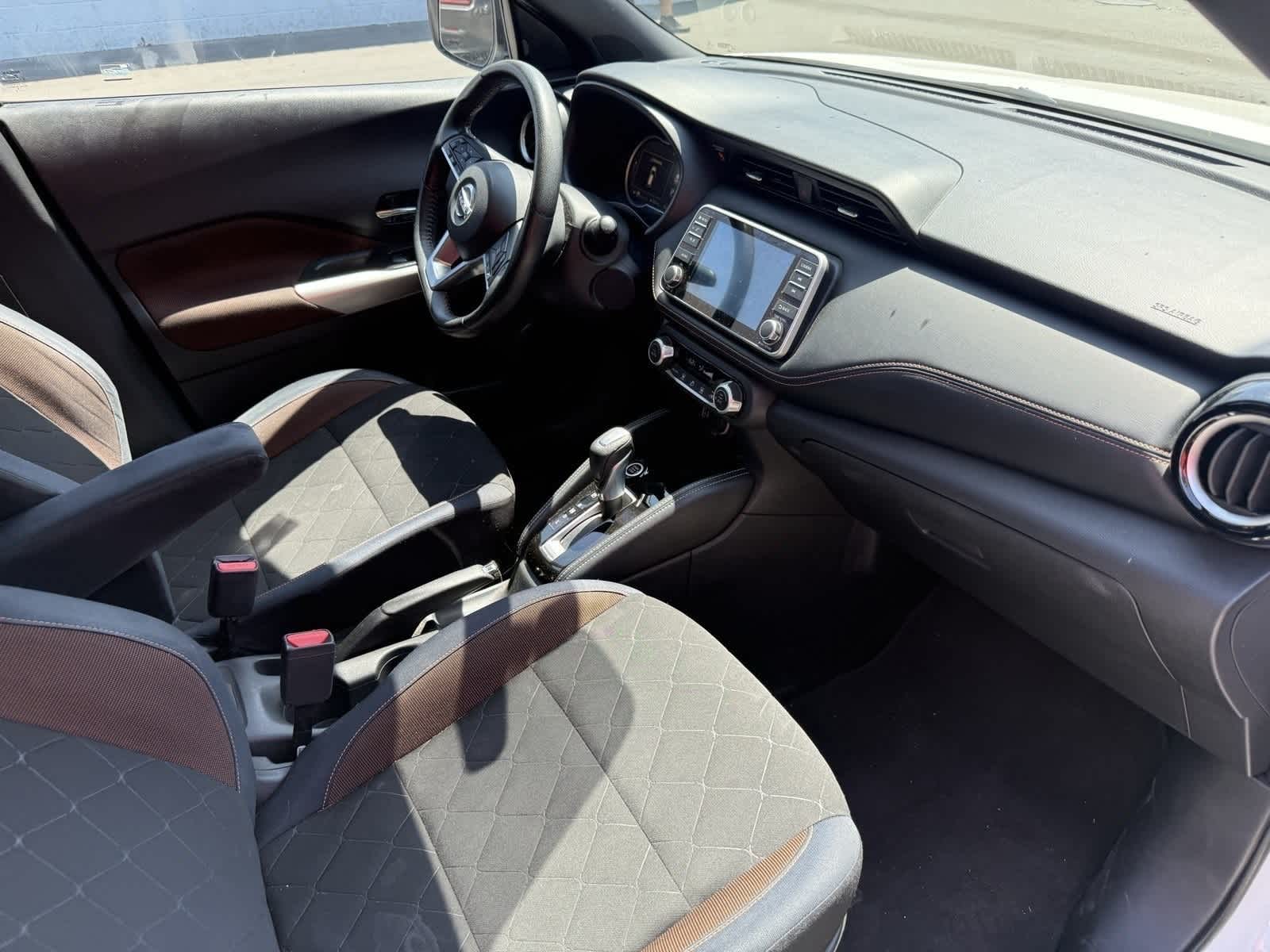 2018 Nissan Kicks SR 17