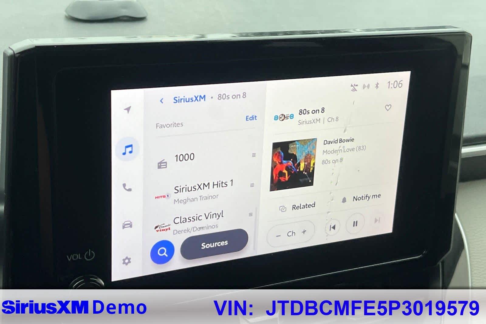 Thumbnail: 2023 Toyota Corolla - 27
