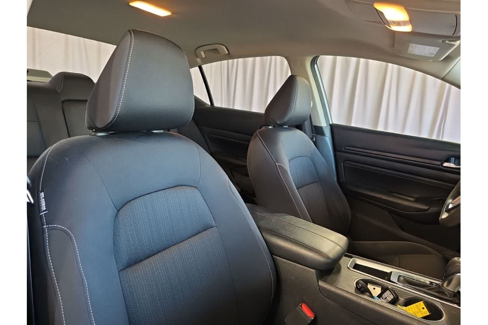 Thumbnail: 2020 Nissan Altima - 13