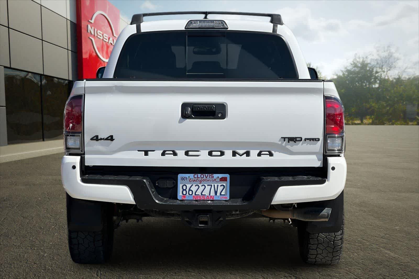 Thumbnail: 2019 Toyota Tacoma - 8