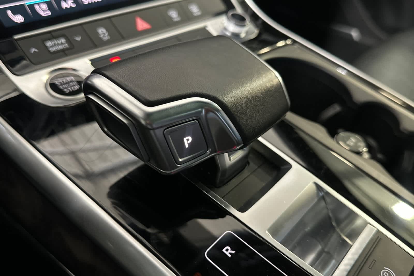 Thumbnail: 2021 Audi Q7 - 26