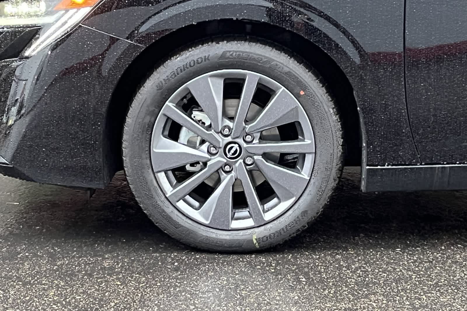 Thumbnail: 2026 Nissan Sentra - 32