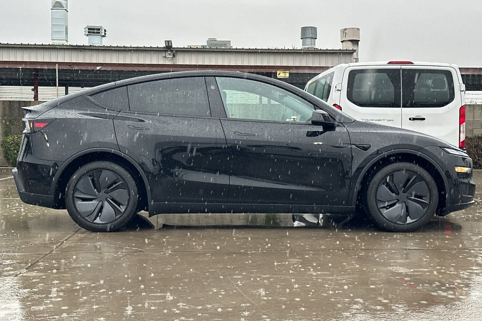 Thumbnail: 2026 Tesla Model Y - 9