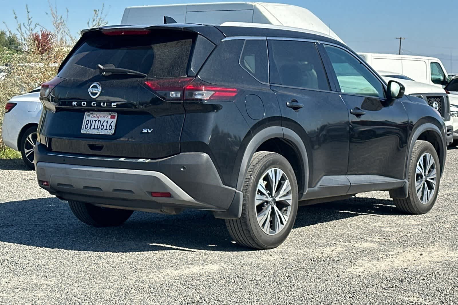 Thumbnail: 2021 Nissan Rogue - 3