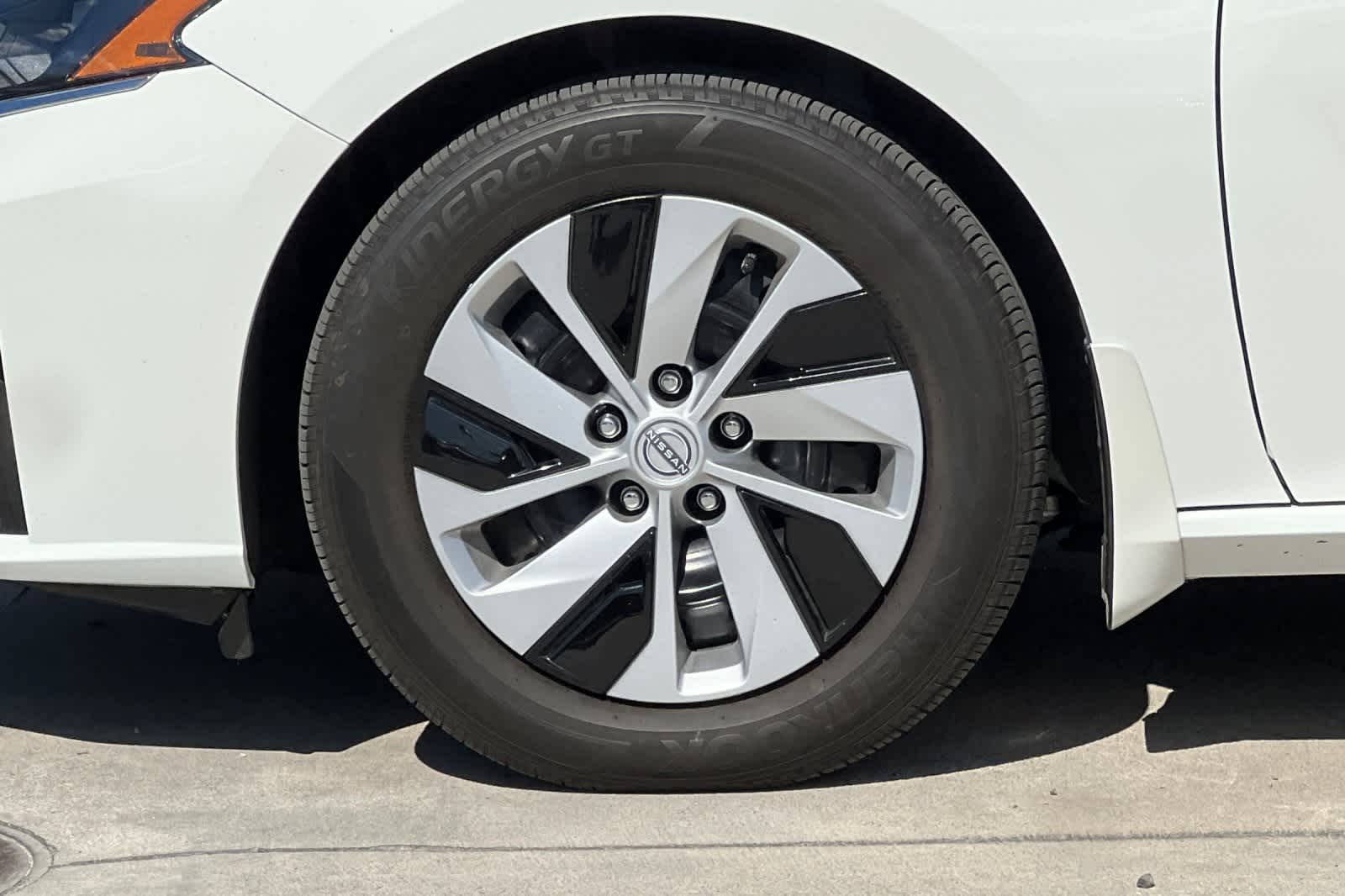 Thumbnail: 2024 Nissan Altima - 27