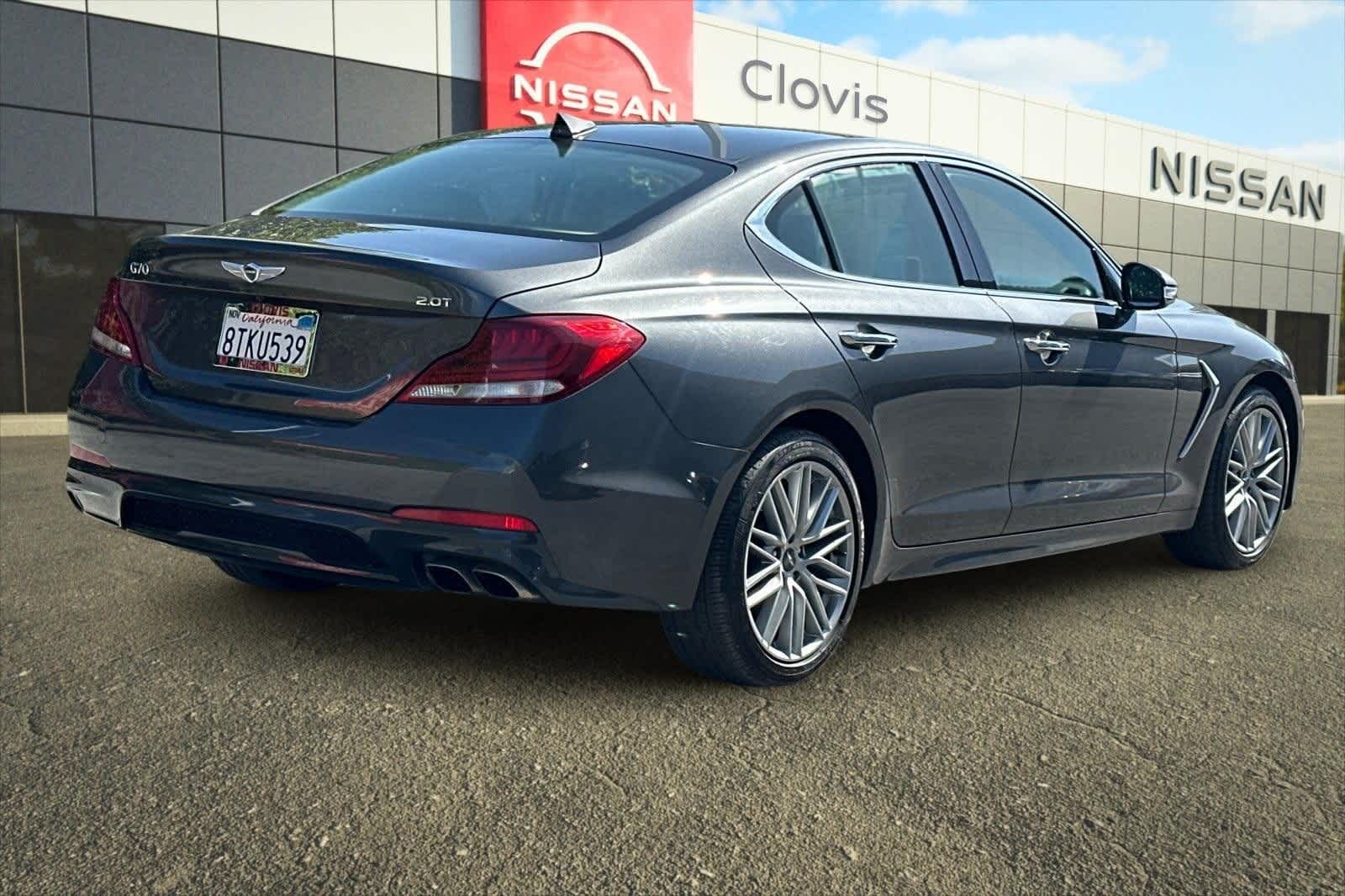 Thumbnail: 2021 Genesis G70 - 10