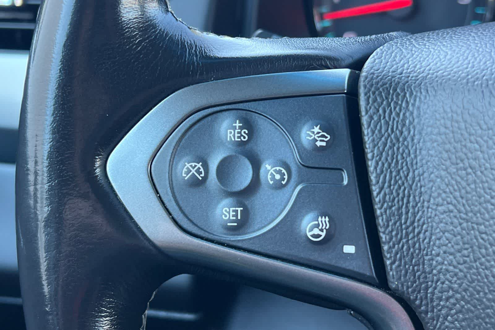 Thumbnail: 2020 Chevrolet Tahoe - 34