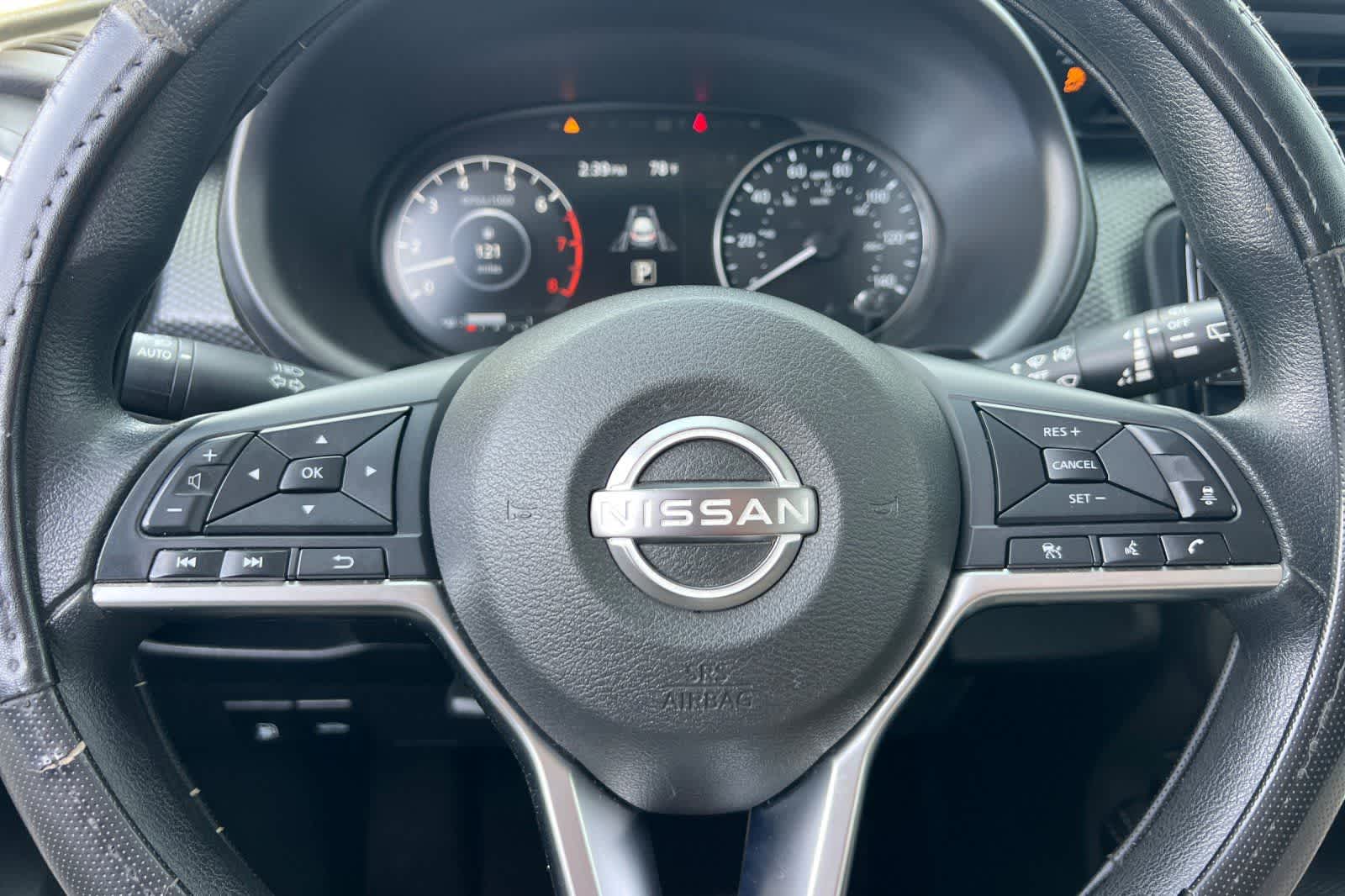 Thumbnail: 2023 Nissan Kicks - 25