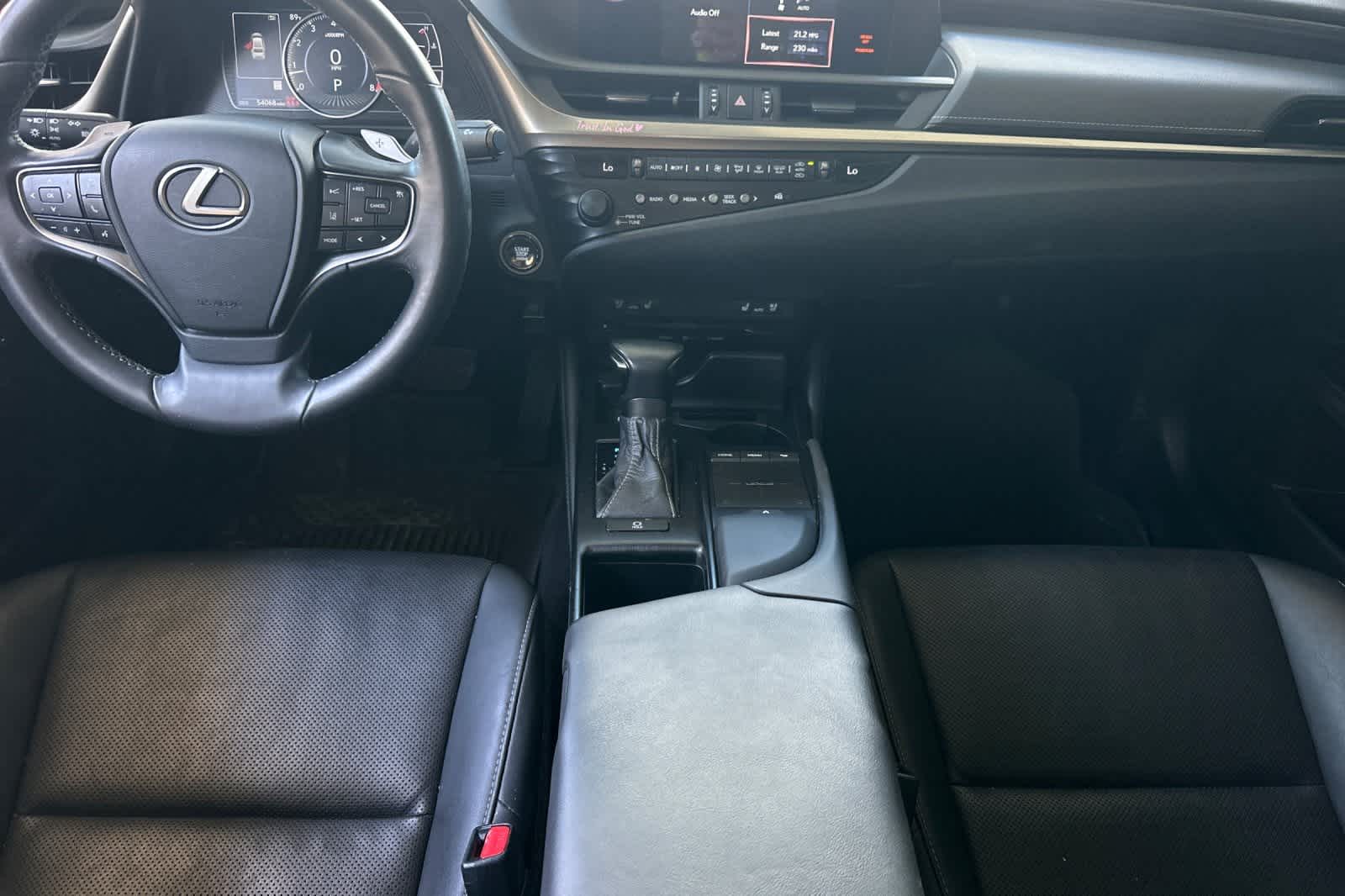 Thumbnail: 2020 Lexus ES - 4