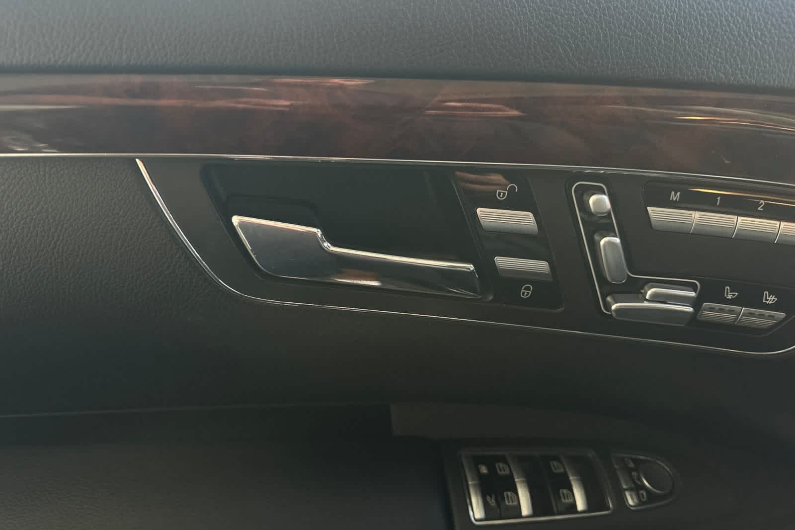 Thumbnail: 2012 Mercedes-Benz S-Class - 15