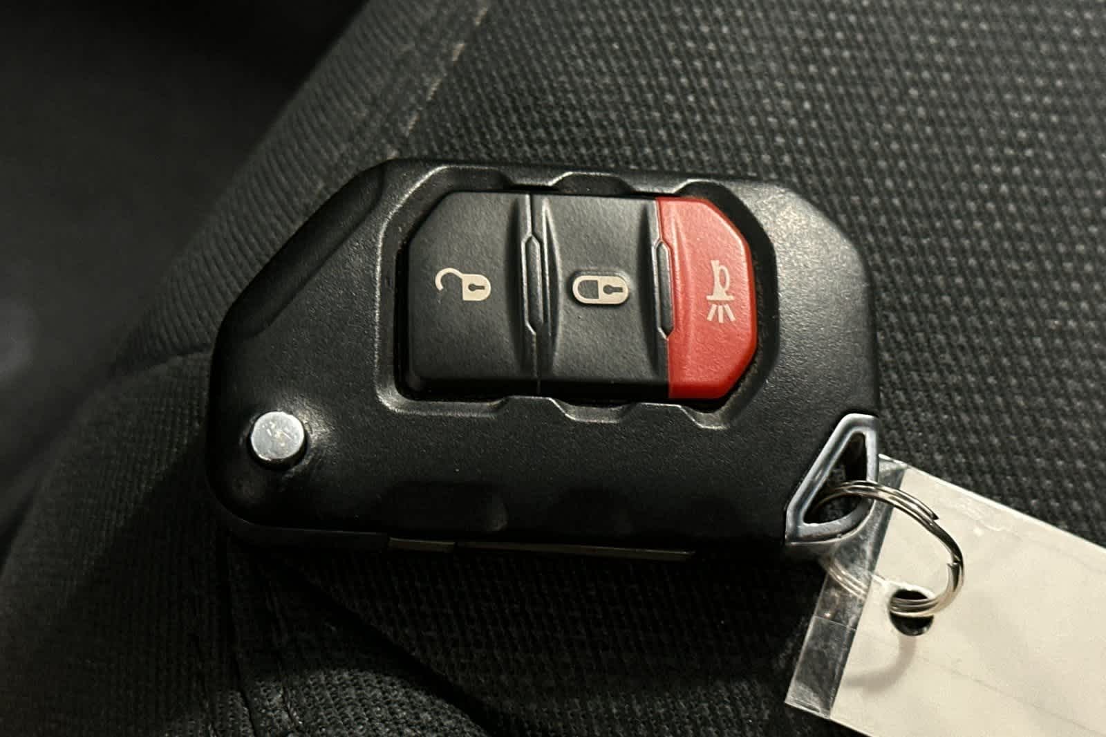 Thumbnail: 2019 Jeep Wrangler - 29