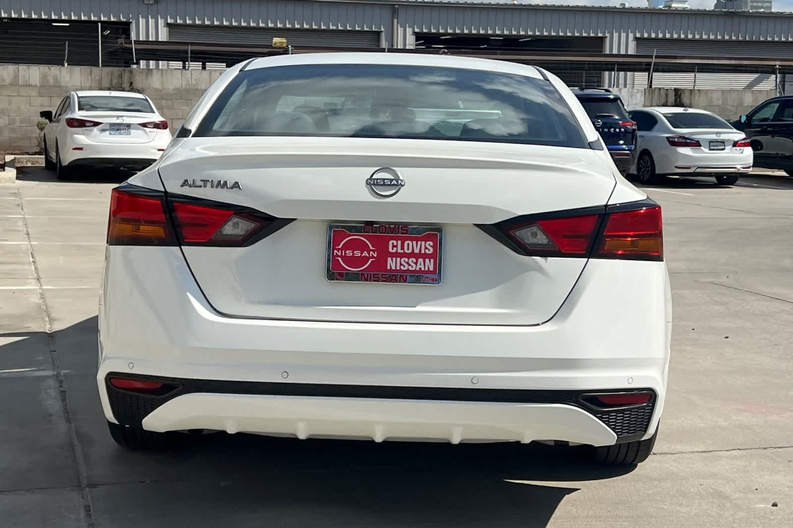 Thumbnail: 2024 Nissan Altima - 8