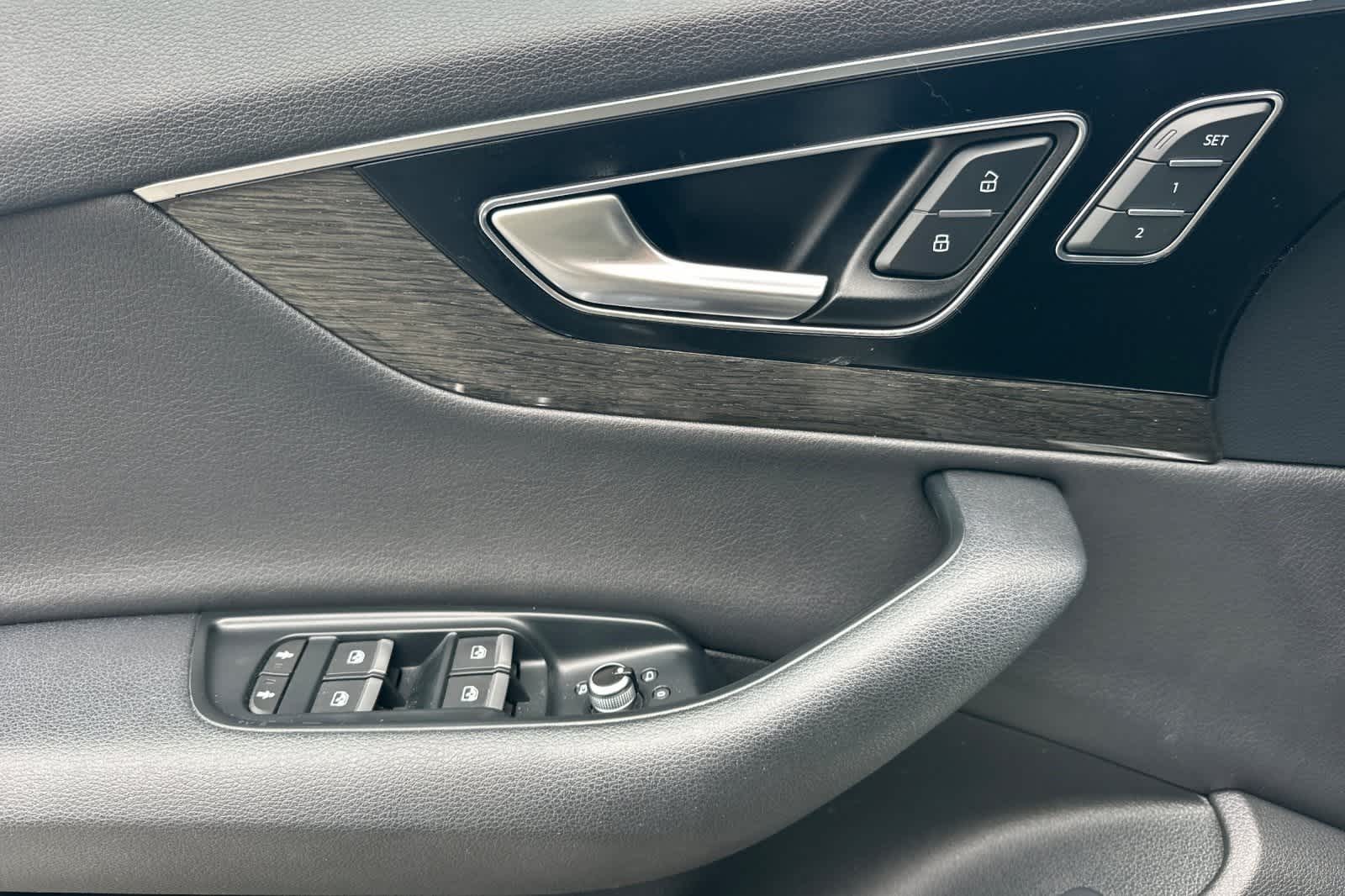 Thumbnail: 2019 Audi Q7 - 13