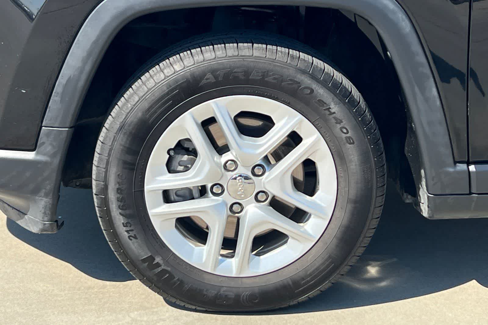 Thumbnail: 2021 Jeep Compass - 35