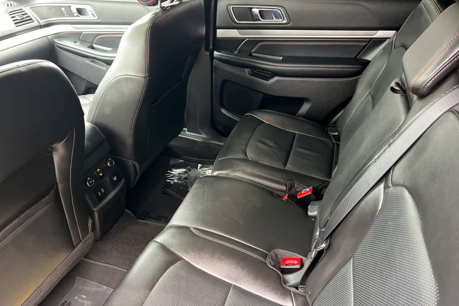 Thumbnail: 2018 Ford Explorer - 5