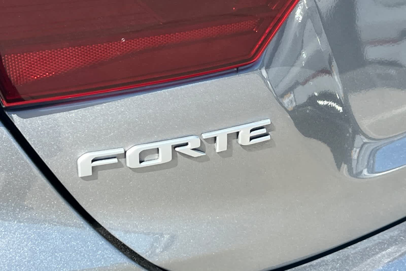 Thumbnail: 2023 Kia Forte - 13