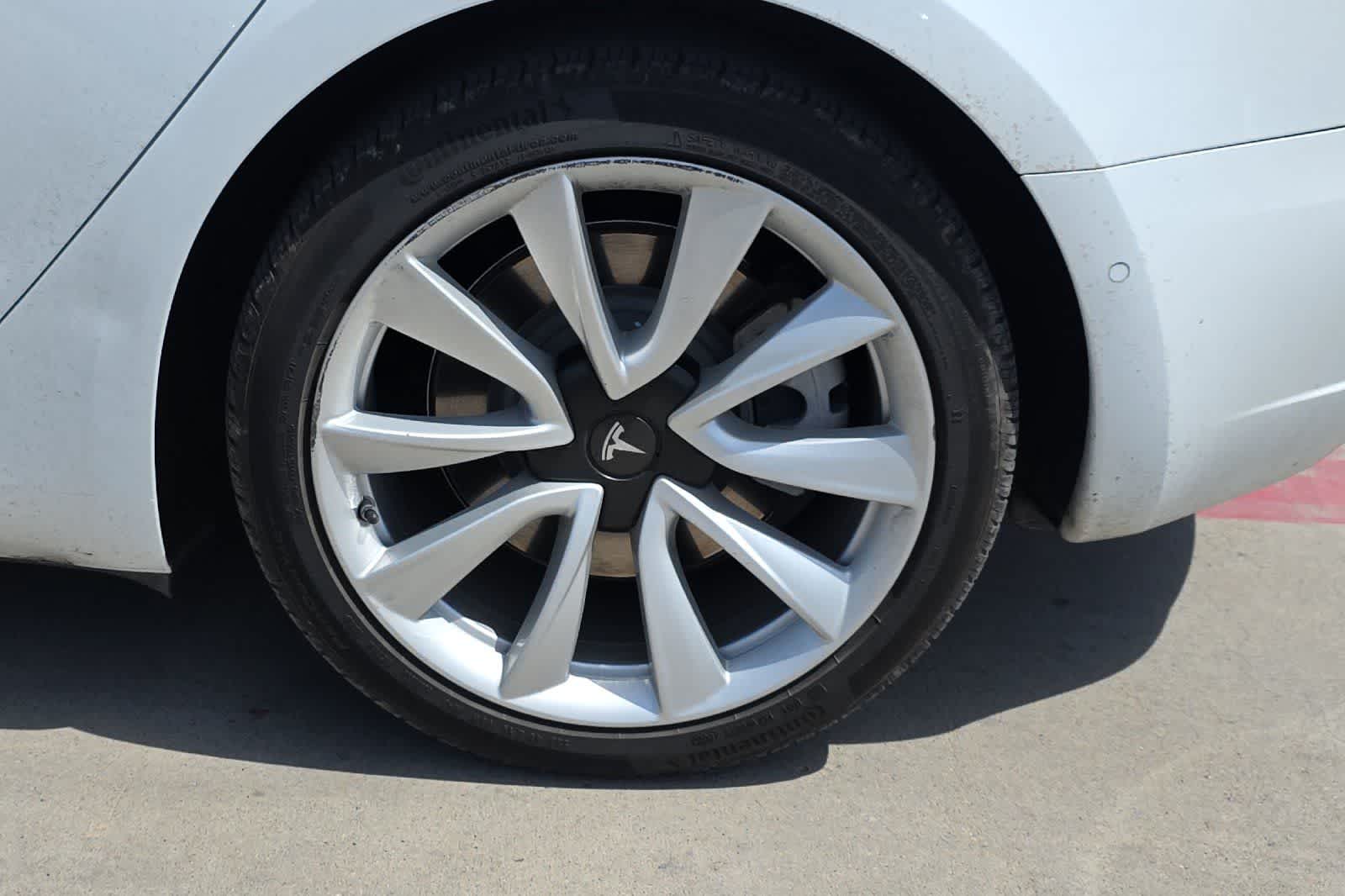 Thumbnail: 2020 Tesla Model 3 - 12