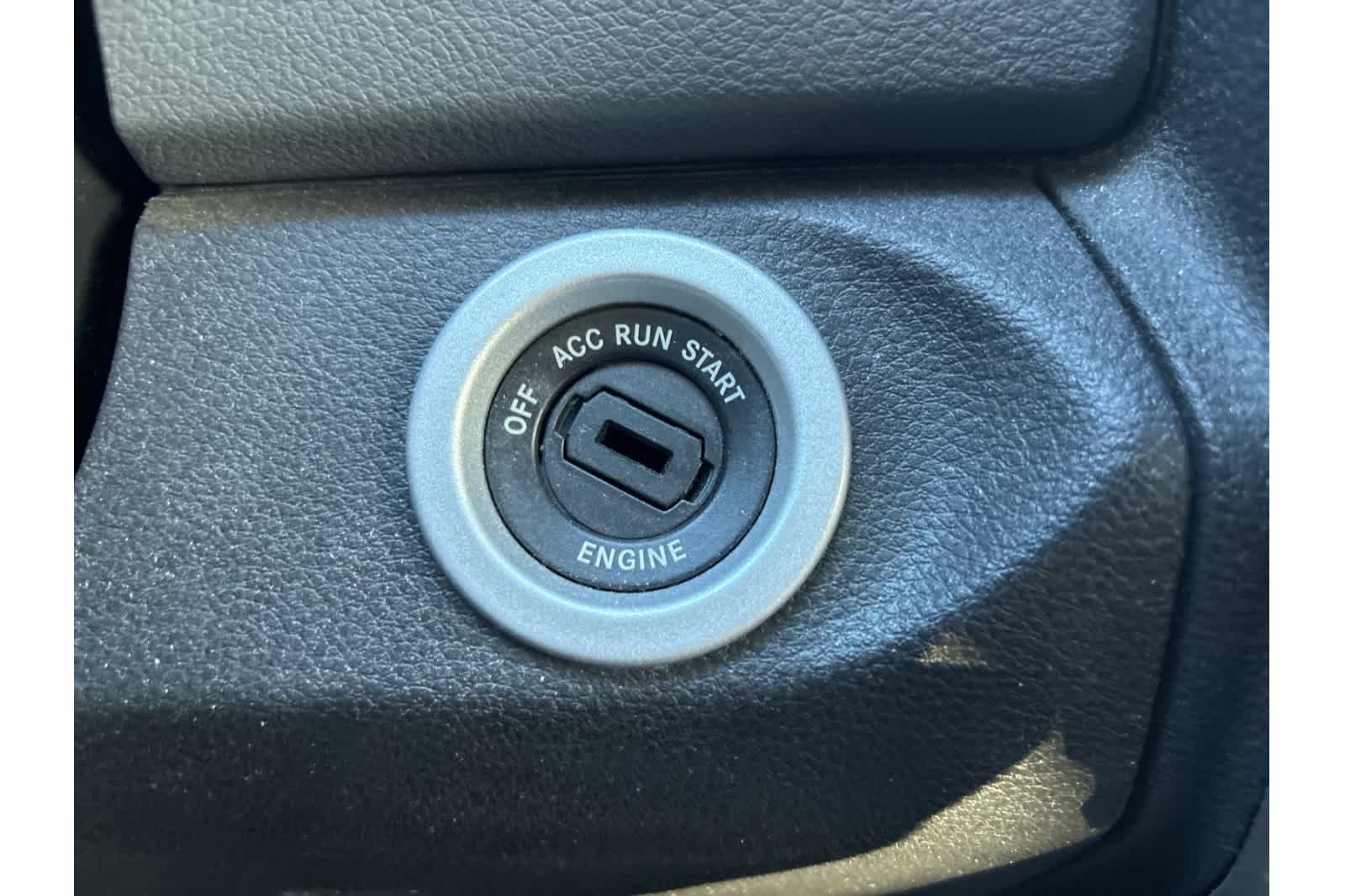 Thumbnail: 2019 RAM 1500 Classic - 22