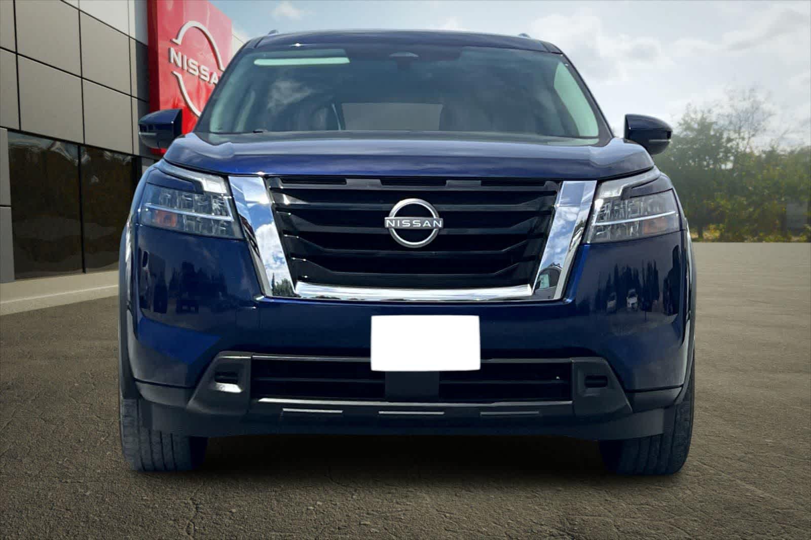 Thumbnail: 2022 Nissan Pathfinder - 10
