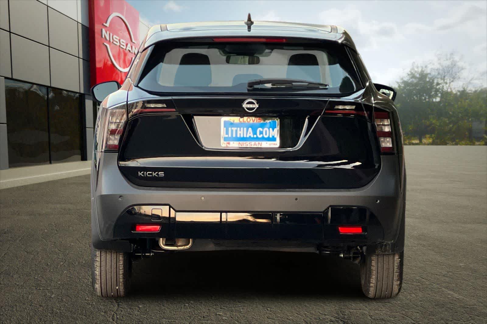 Thumbnail: 2026 Nissan Kicks - 9
