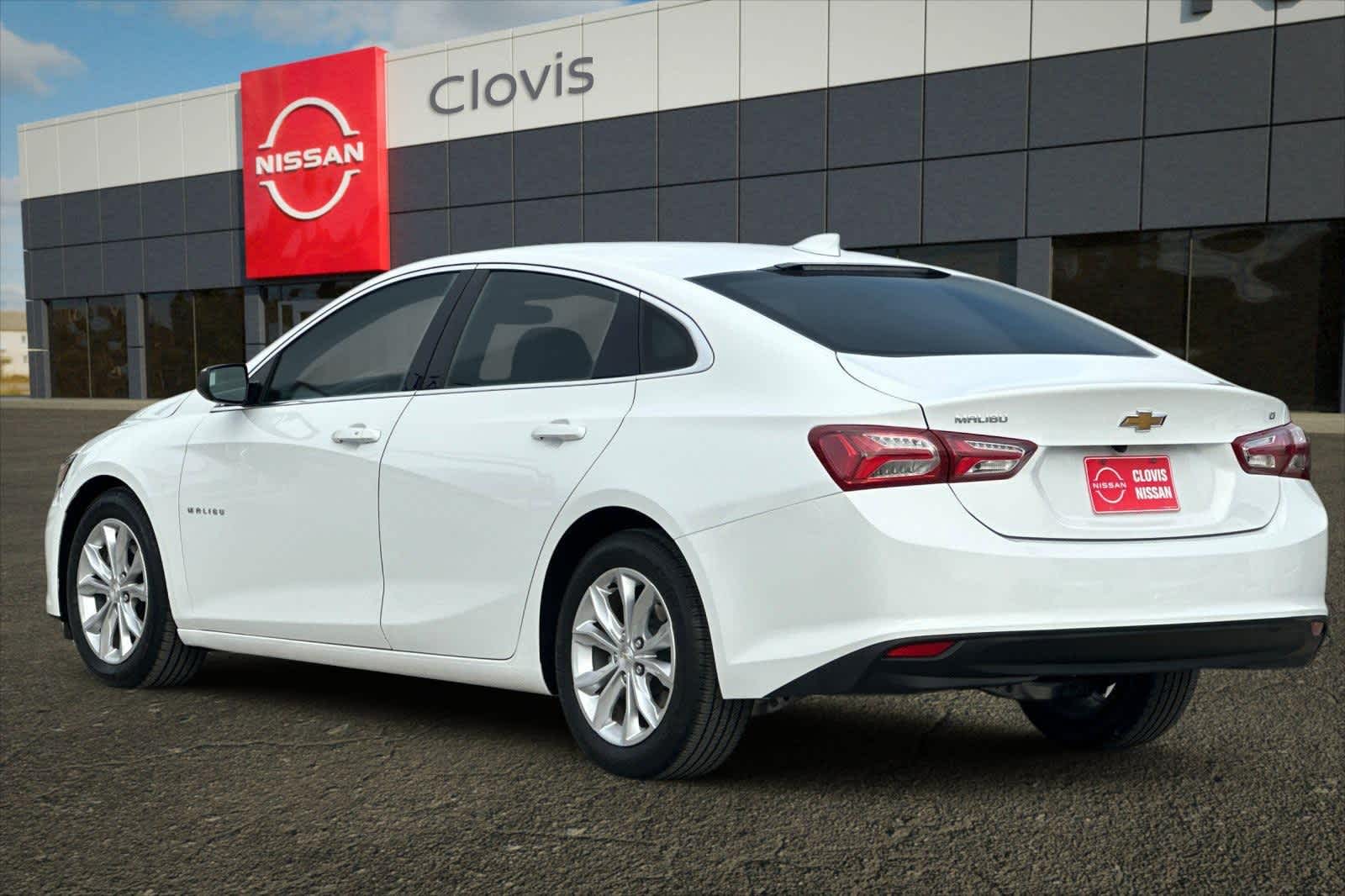 Thumbnail: 2022 Chevrolet Malibu - 7