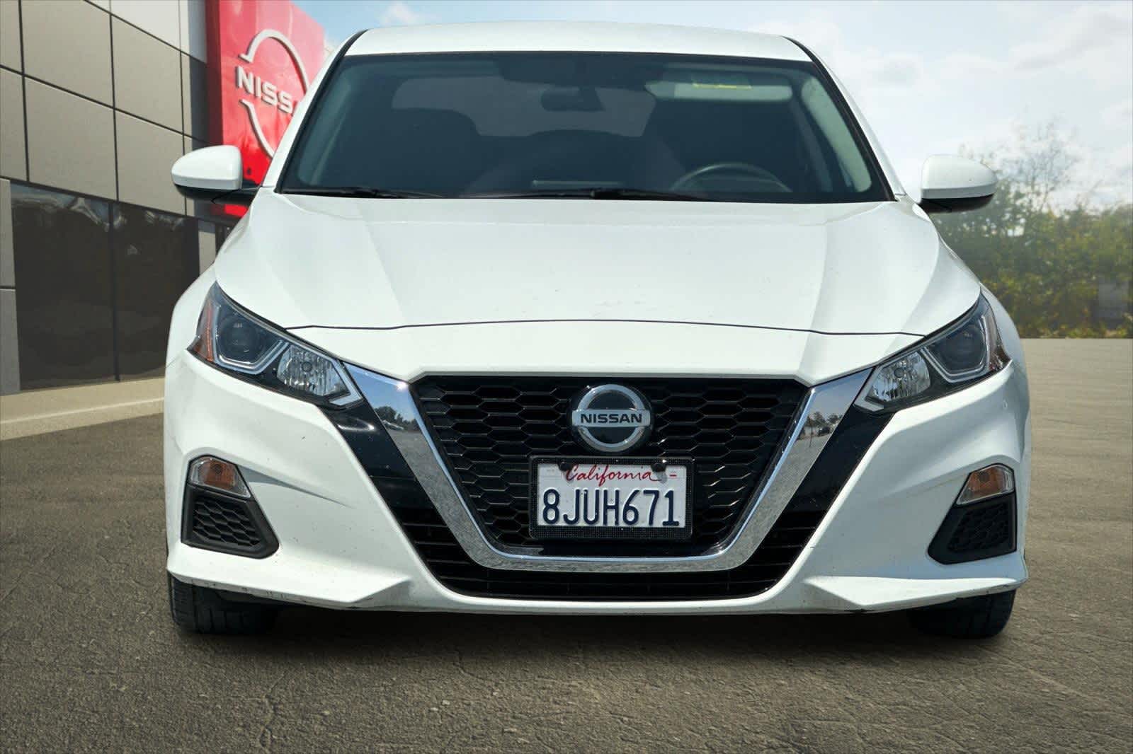 Thumbnail: 2019 Nissan Altima - 11