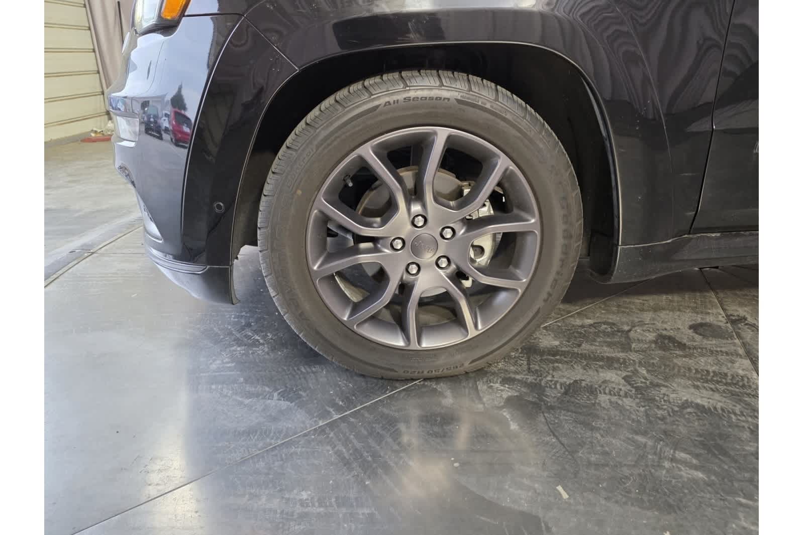 Thumbnail: 2020 Jeep Grand Cherokee - 3