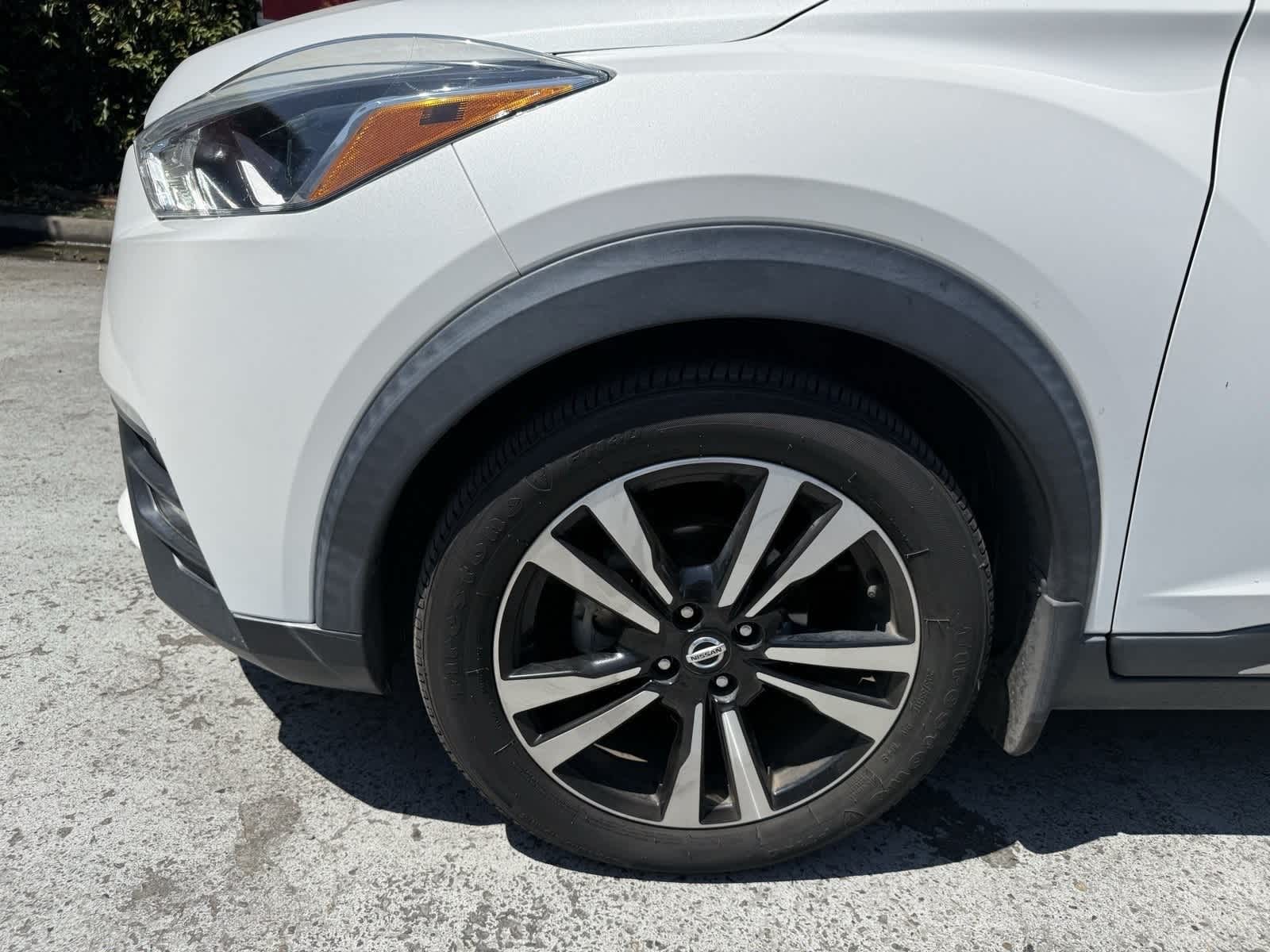 2018 Nissan Kicks SR 15