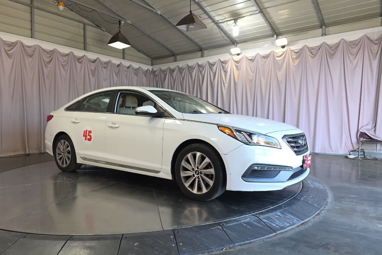 Thumbnail: 2017 Hyundai Sonata - 10