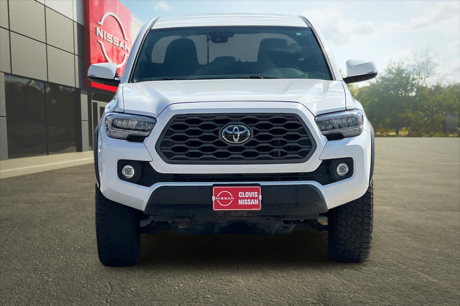 Thumbnail: 2022 Toyota Tacoma - 11