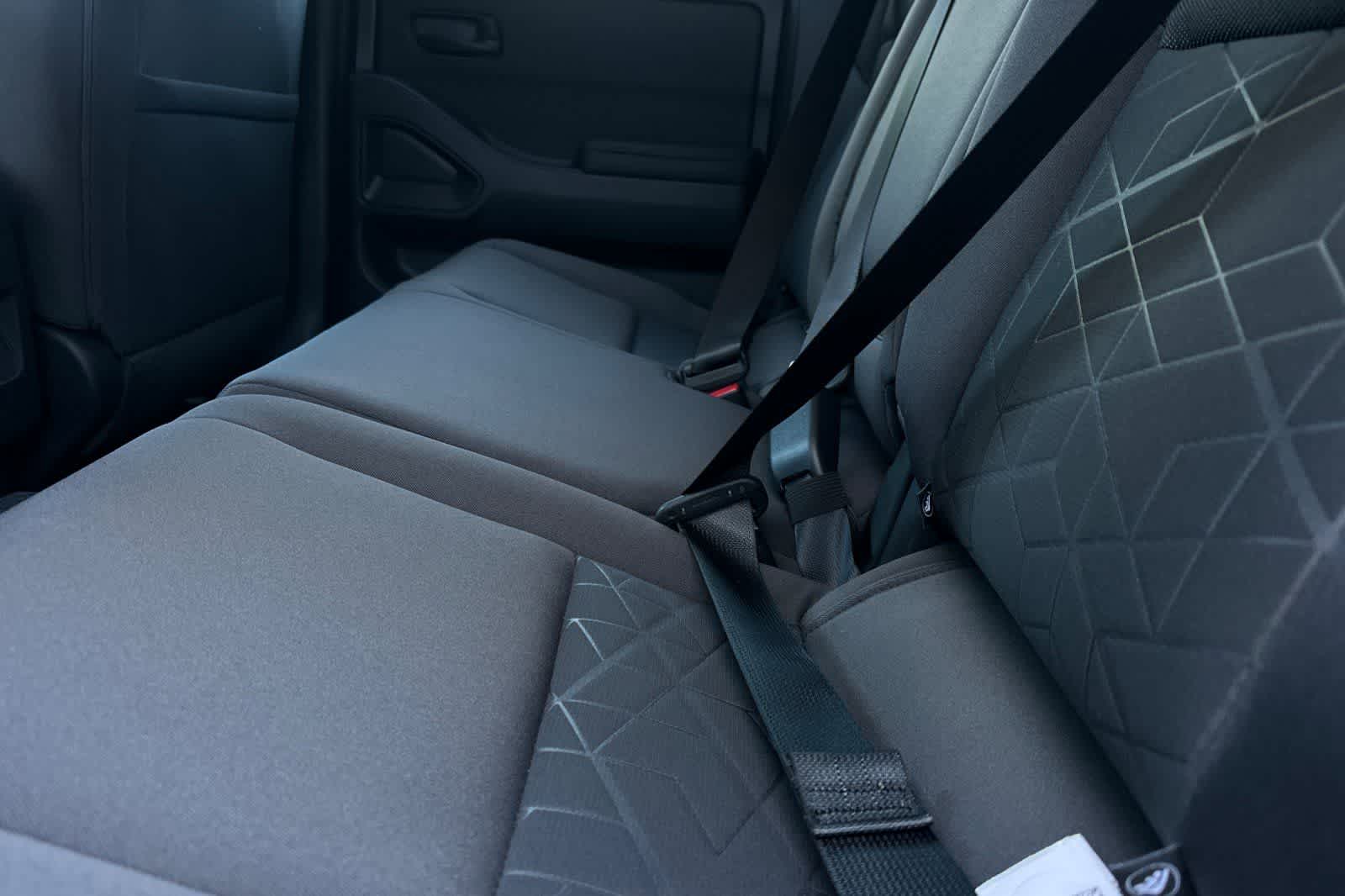 Thumbnail: 2026 Nissan Frontier - 5