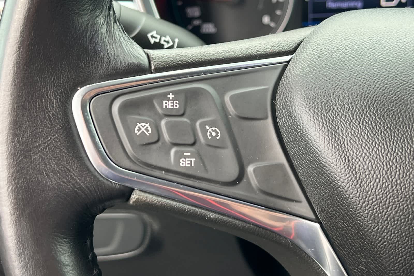 Thumbnail: 2019 Chevrolet Equinox - 31