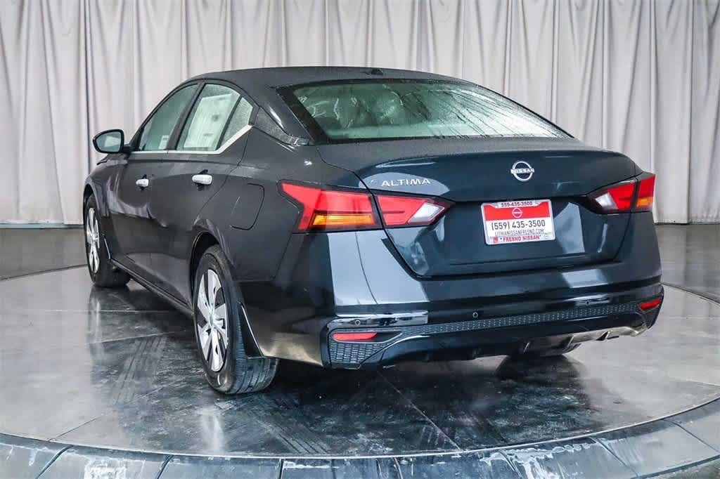 Thumbnail: 2025 Nissan Altima - 3