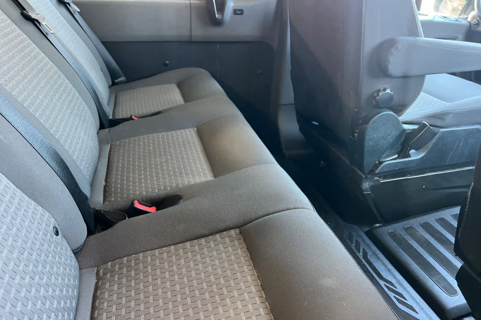 2021 Ford Econoline E-350 5