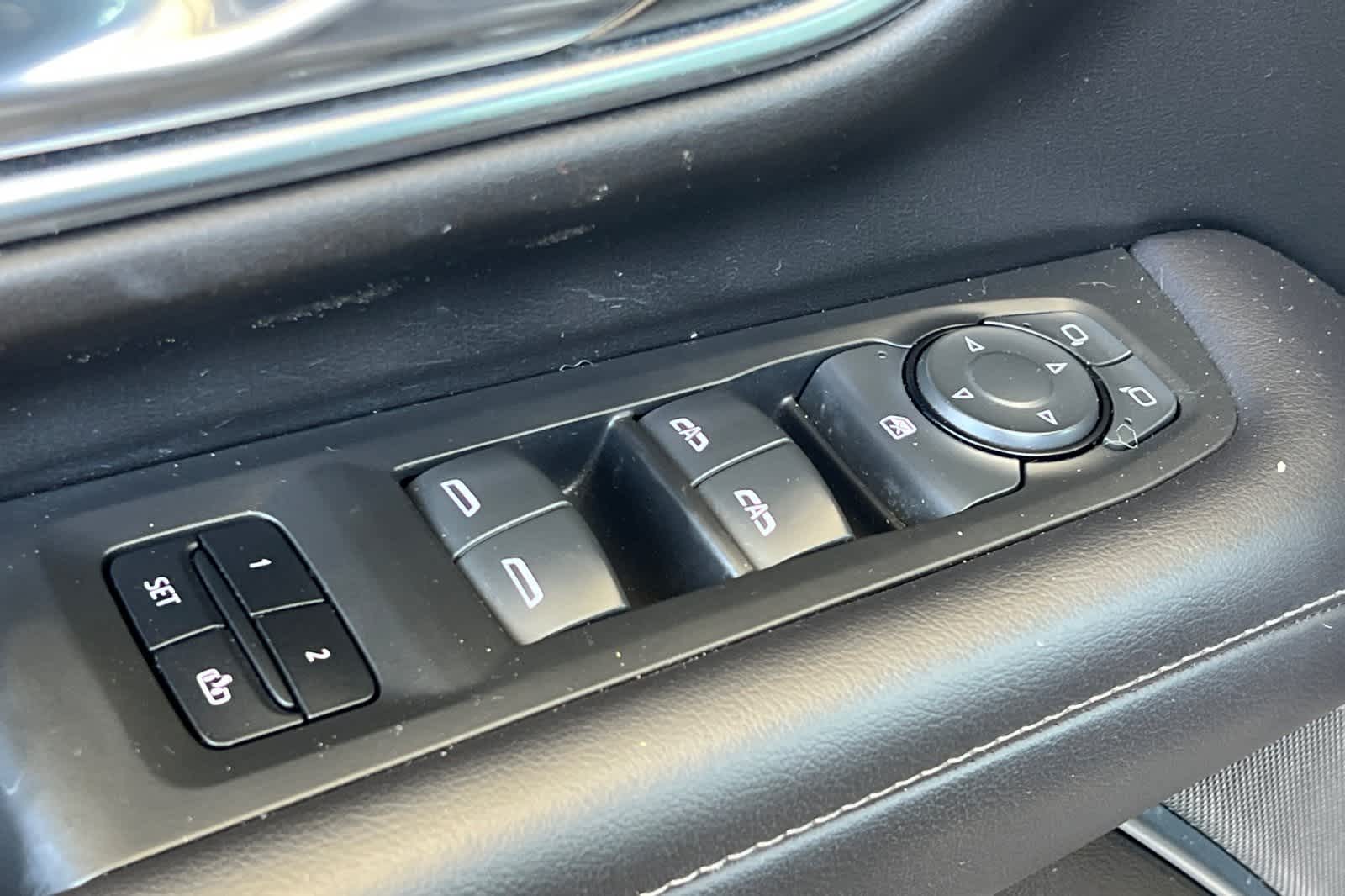 Thumbnail: 2021 Chevrolet Tahoe - 16