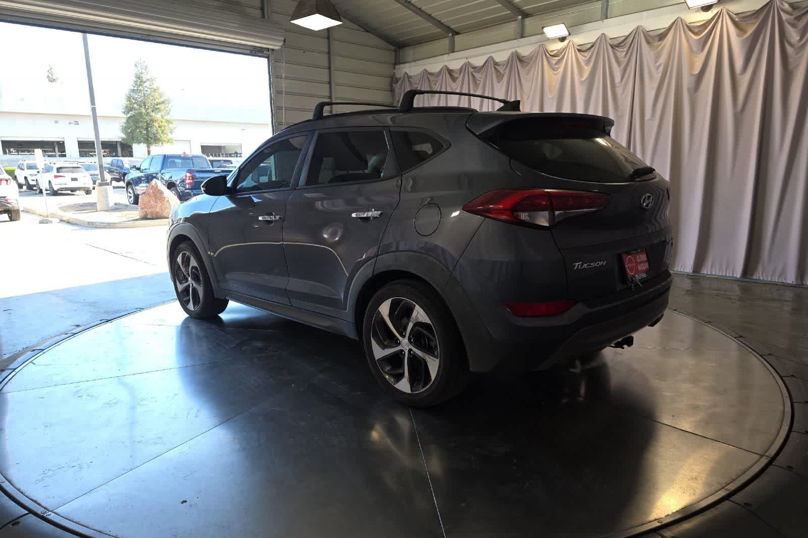 Thumbnail: 2016 Hyundai Tucson - 7