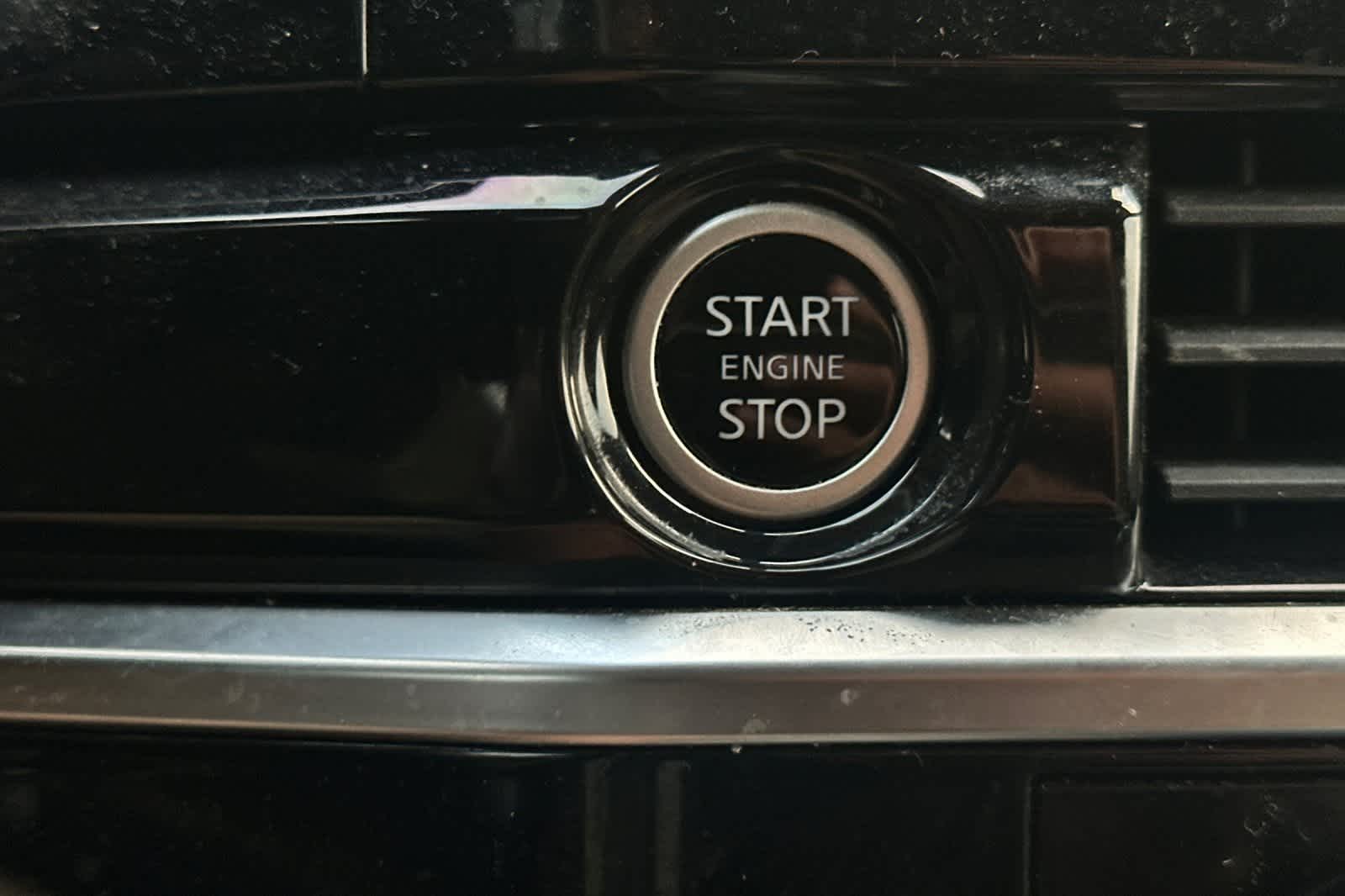 Thumbnail: 2022 Nissan Pathfinder - 26