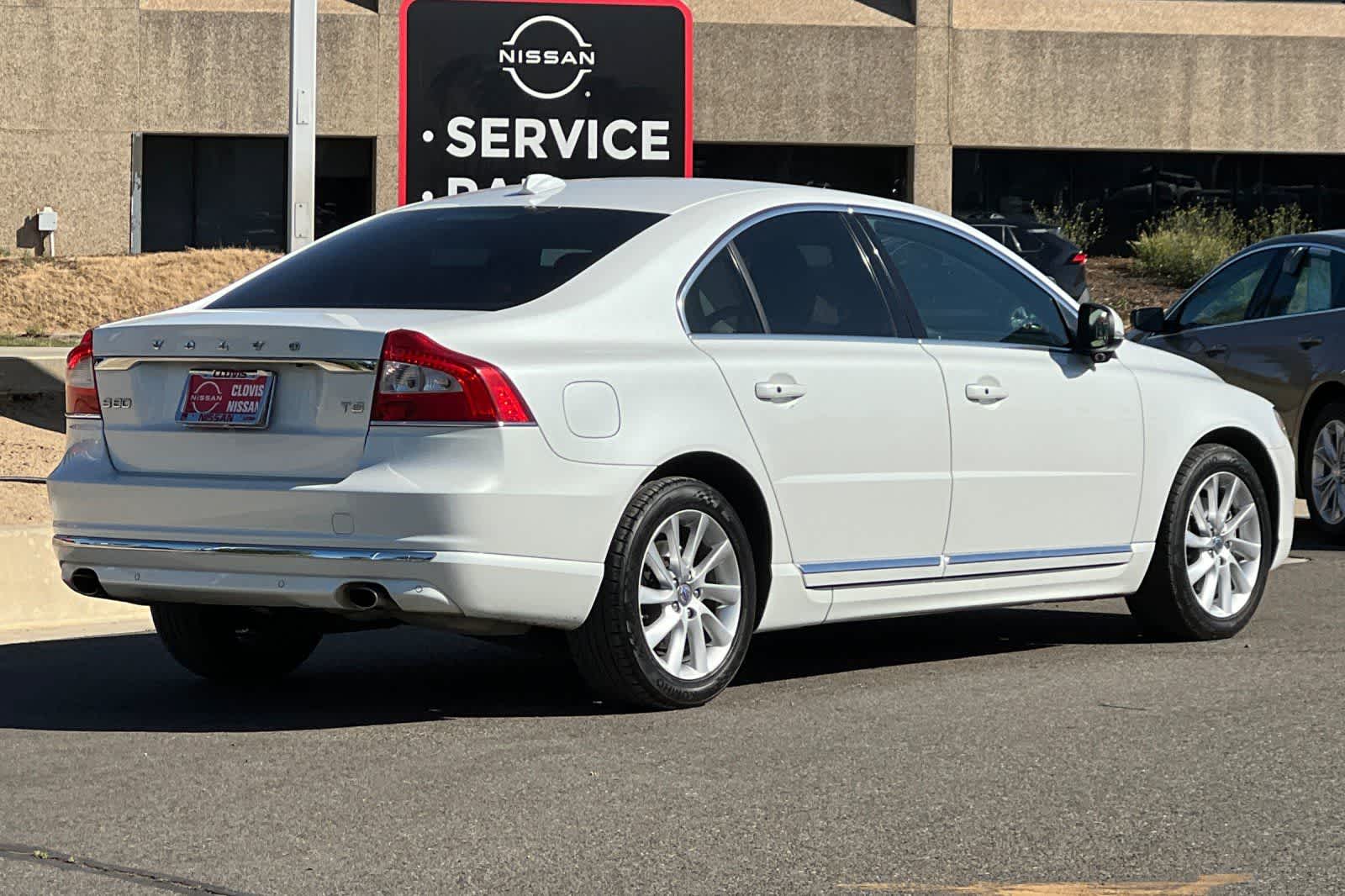 Thumbnail: 2015 Volvo S80 - 3