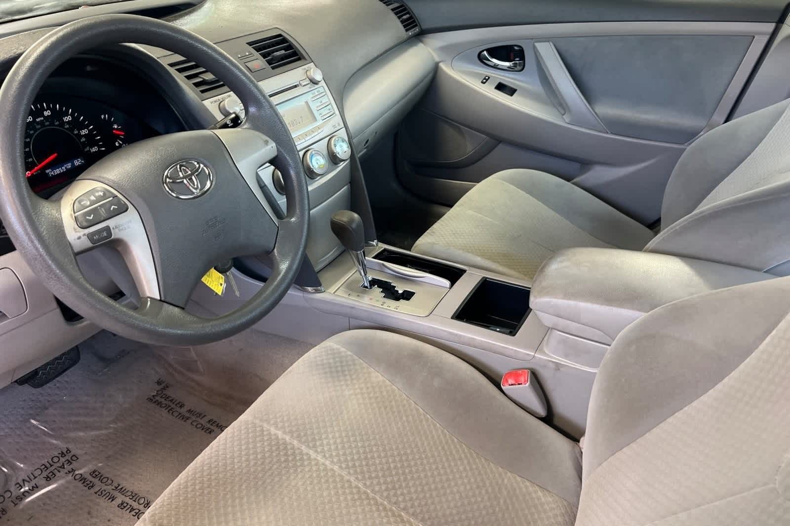 2009 Toyota Camry LE 13