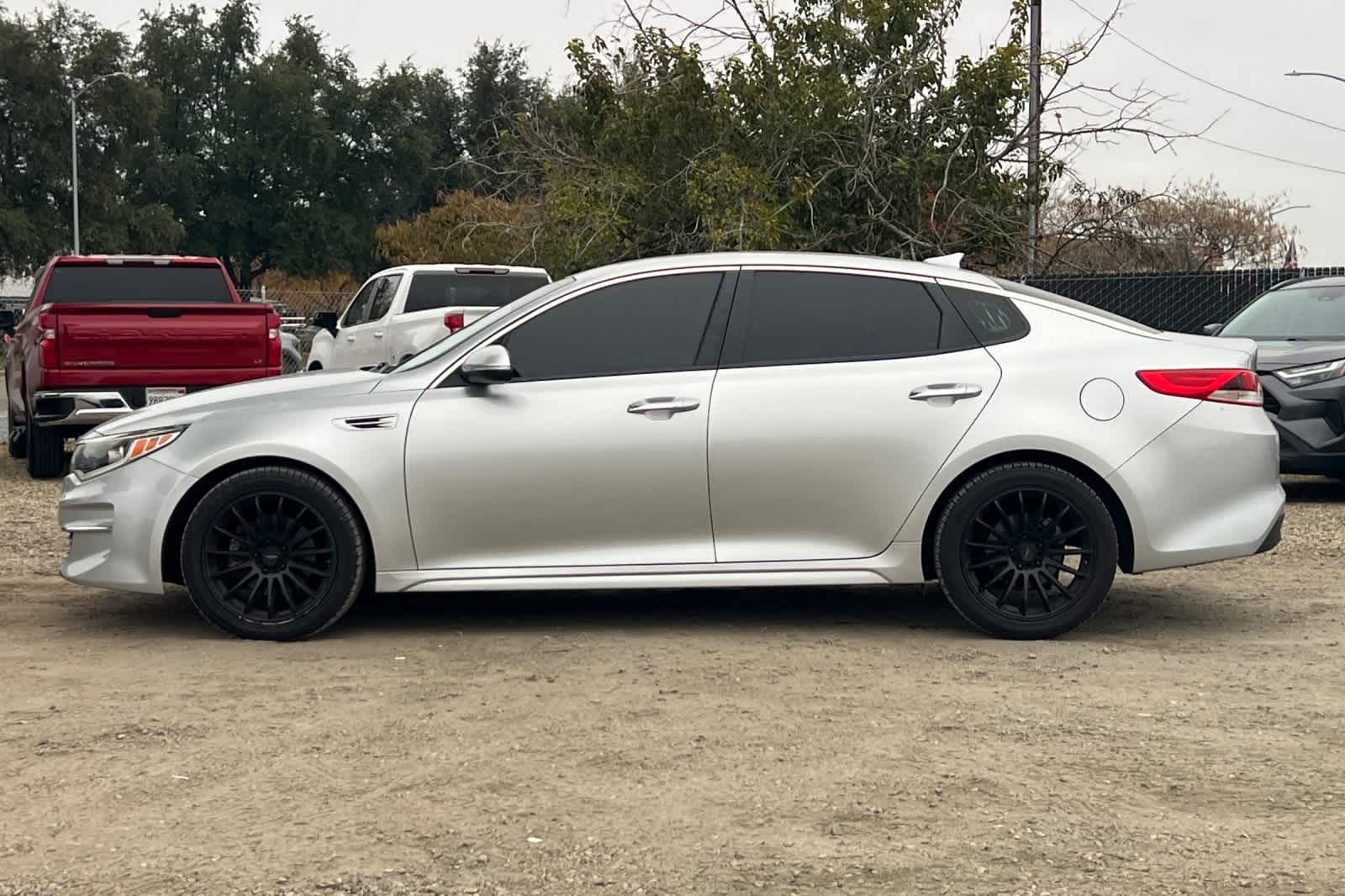 Thumbnail: 2016 Kia Optima - 6