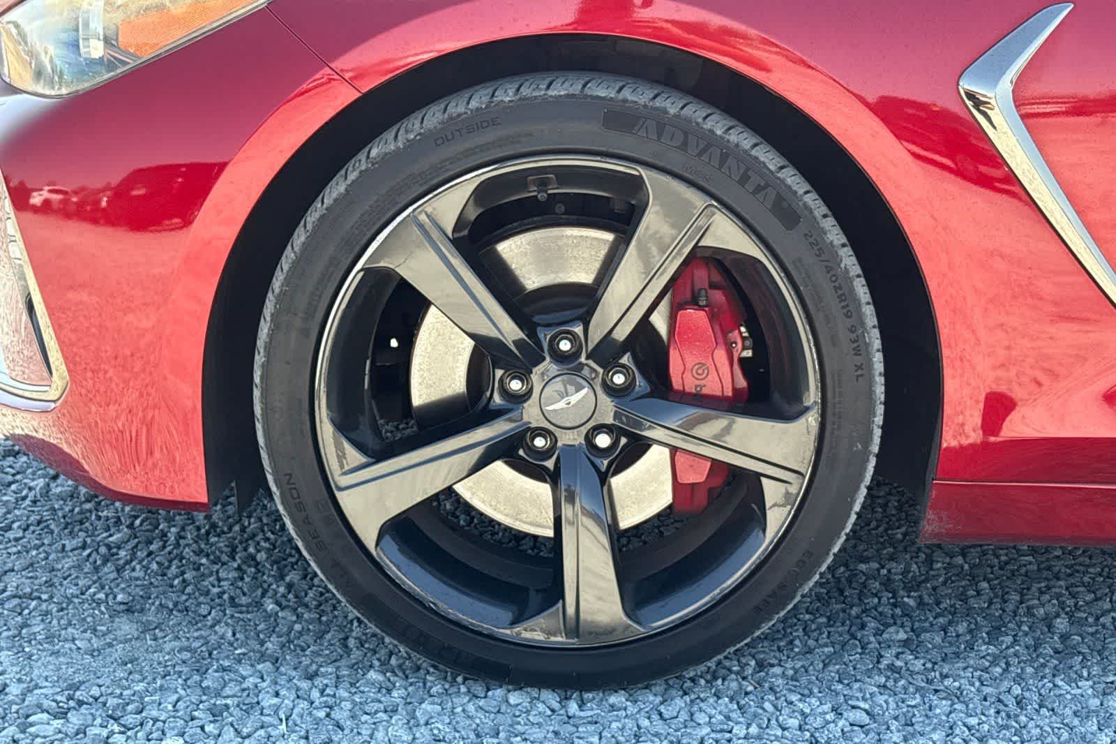 Thumbnail: 2019 Genesis G70 - 12